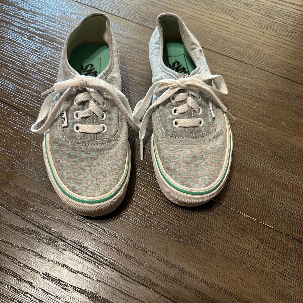 Men's US 5, Women US 6.5 Vans Gray and Teal Polka Dot Sneakers - Picture 2 of 8